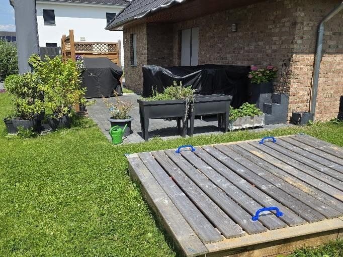 Pronájem domu 150 m², pozemek 628 m², Buchenweg 15, Seggebruch, Dolní Sasko Pronájem domu 150 m², pozemek 628 m², Buchenweg 15, Seggebruch, Dolní Sasko