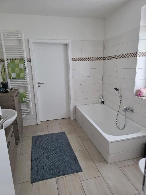 Pronájem domu 150 m², pozemek 628 m², Buchenweg 15, Seggebruch, Dolní Sasko Pronájem domu 150 m², pozemek 628 m², Buchenweg 15, Seggebruch, Dolní Sasko