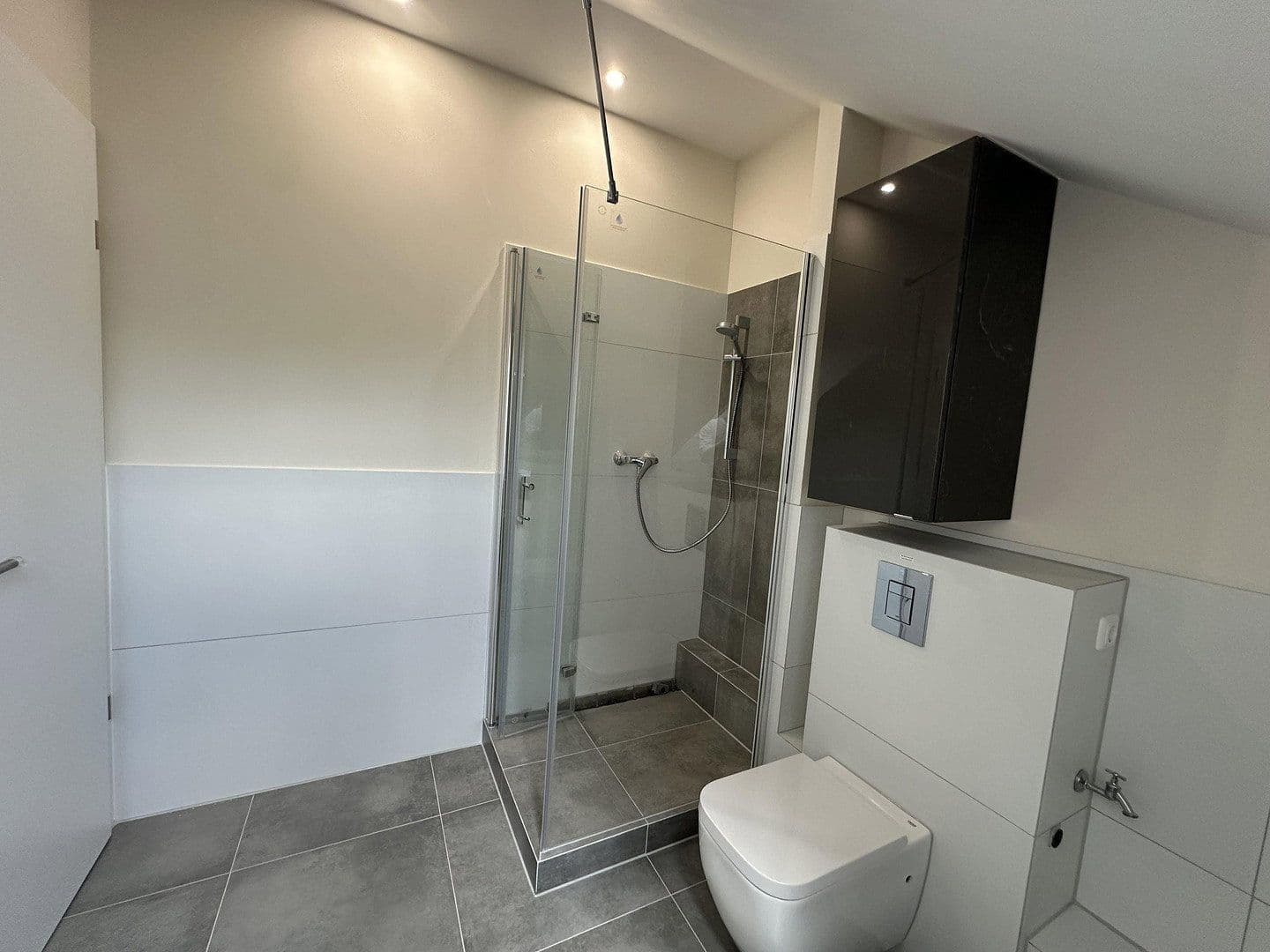 Prodej bytu 2+1 50 m², Mahlsdorferstr. 97, Berlin, Berlín Prodej bytu 2+1 50 m², Mahlsdorferstr. 97, Berlin, Berlín