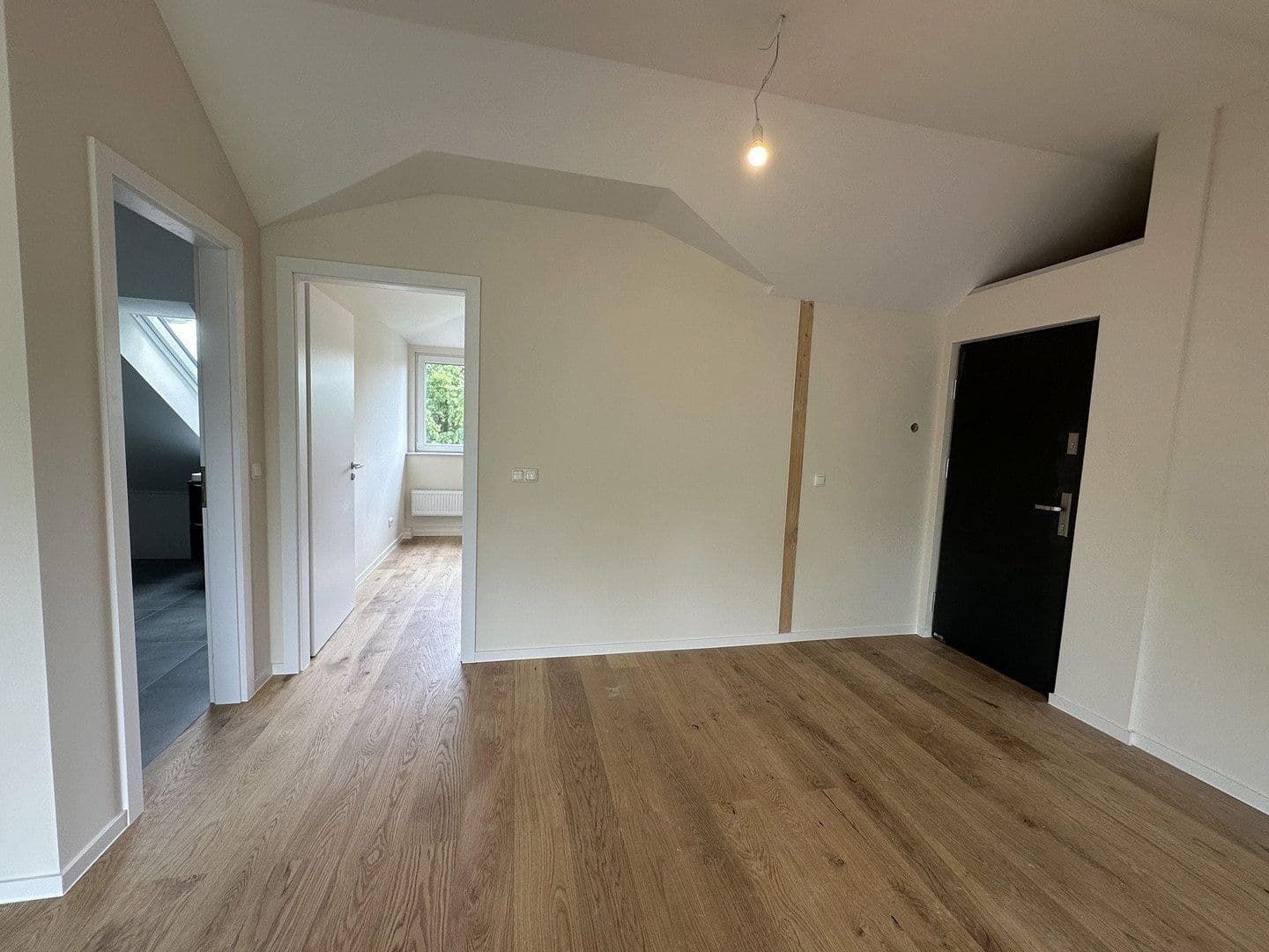 Prodej bytu 2+1 50 m², Mahlsdorferstr. 97, Berlin, Berlín Prodej bytu 2+1 50 m², Mahlsdorferstr. 97, Berlin, Berlín