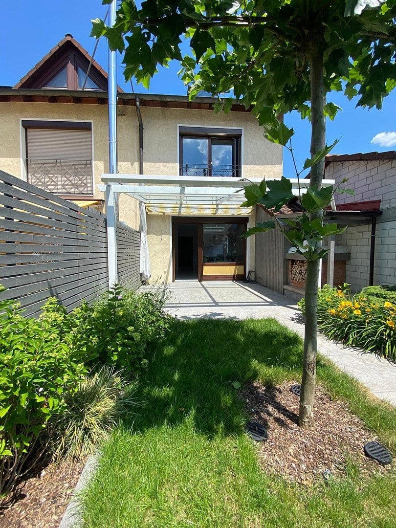 Prodej domu 120 m², pozemek 165 m², Kuchen, Bádensko-Württembersko Prodej domu 120 m², pozemek 165 m², Kuchen, Bádensko-Württembersko