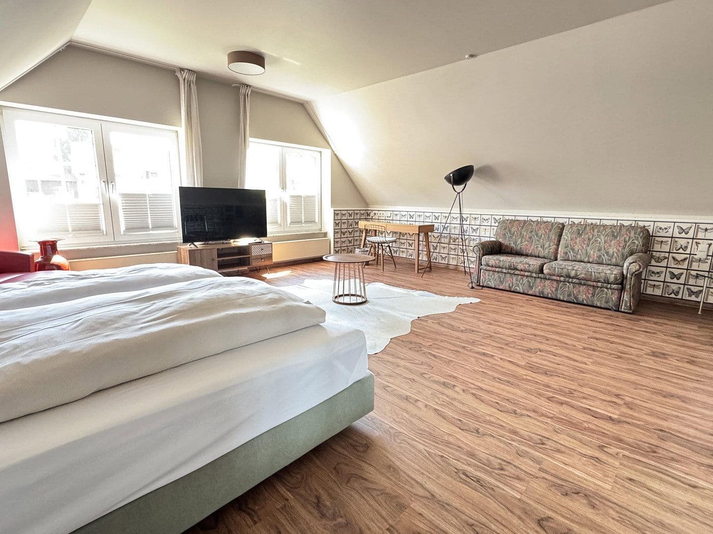 Pronájem bytu 1+1 40 m², Dombach-Sander-Straße 72, Bergisch Gladbach, Severní Porýní-Vestfálsko Pronájem bytu 1+1 40 m², Dombach-Sander-Straße 72, Bergisch Gladbach, Severní Porýní-Vestfálsko
