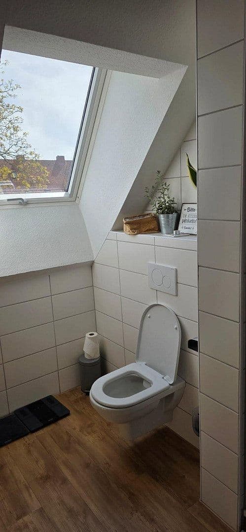 Pronájem bytu 2+1 42 m², Redekerstraße 28, Osnabrück, Dolní Sasko Pronájem bytu 2+1 42 m², Redekerstraße 28, Osnabrück, Dolní Sasko
