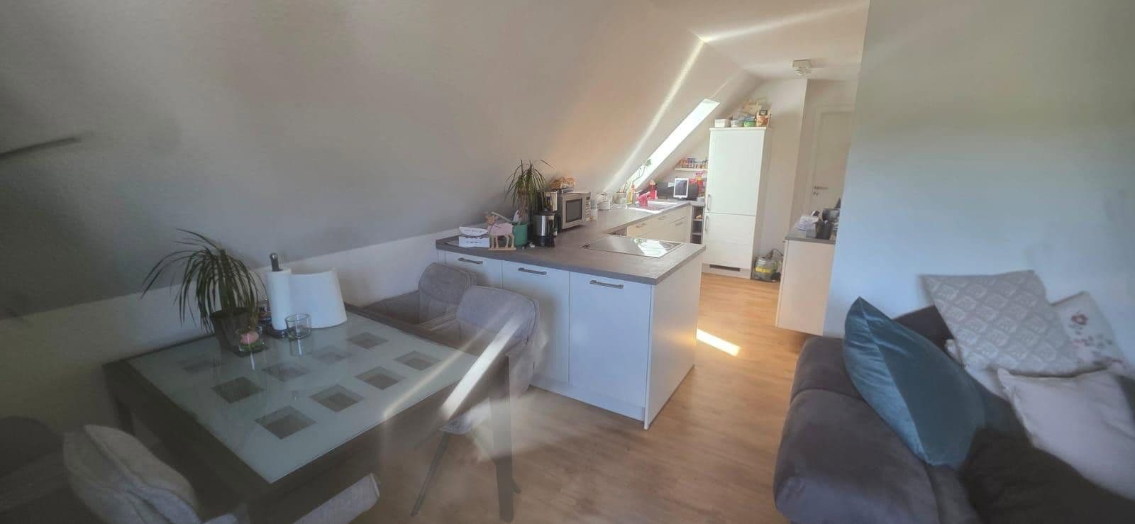 Pronájem bytu 2+1 42 m², Redekerstraße 28, Osnabrück, Dolní Sasko Pronájem bytu 2+1 42 m², Redekerstraße 28, Osnabrück, Dolní Sasko