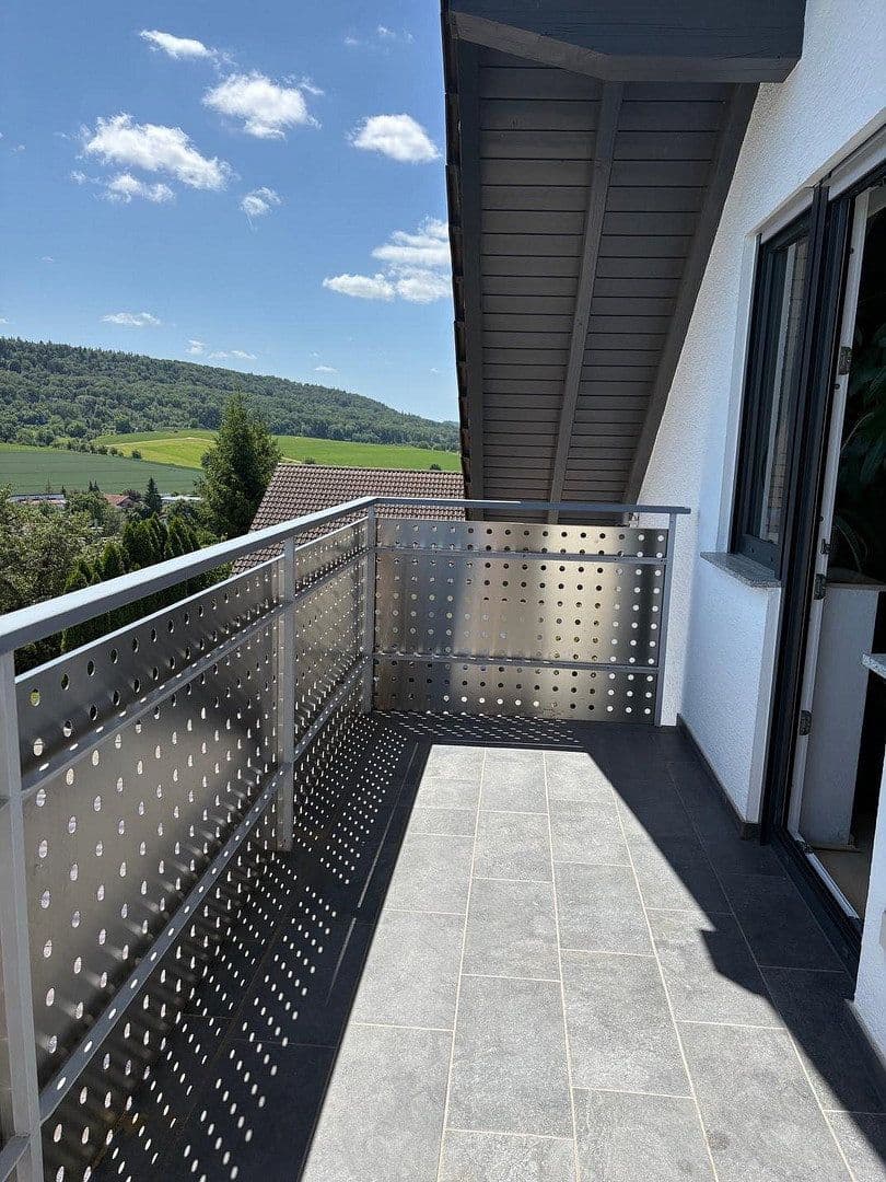 Pronájem bytu 2+1 80 m², Eberstadt, Bádensko-Württembersko Pronájem bytu 2+1 80 m², Eberstadt, Bádensko-Württembersko