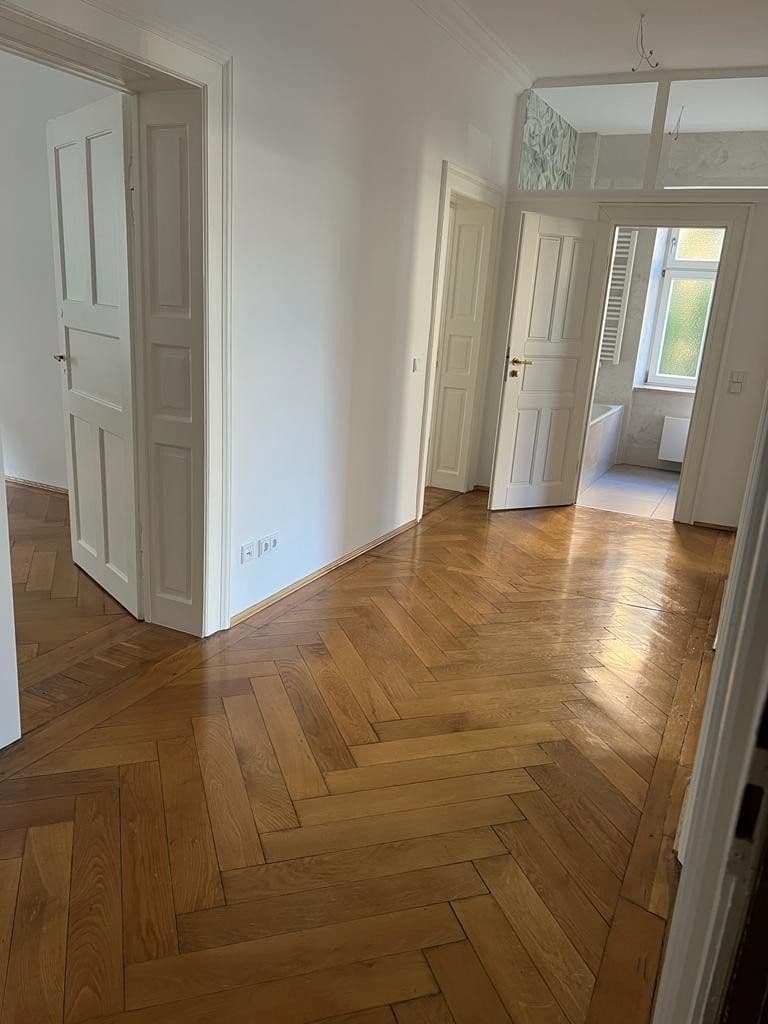 Pronájem bytu 3+1 85 m², Steinstraße 39, München, Bavorsko Pronájem bytu 3+1 85 m², Steinstraße 39, München, Bavorsko