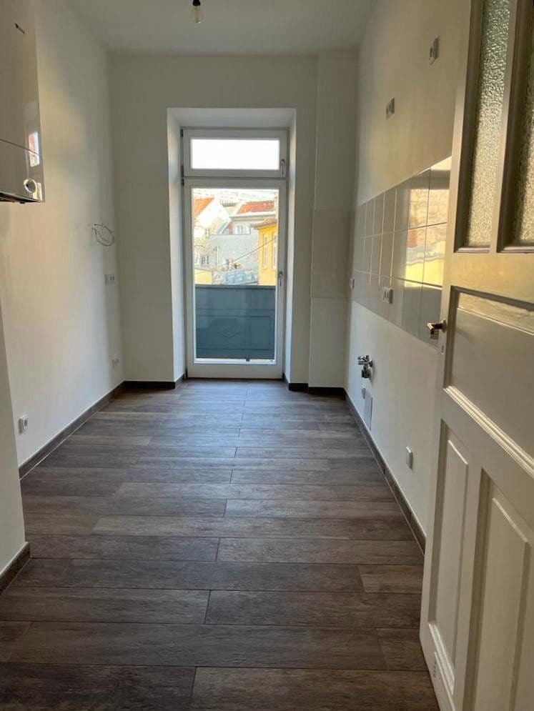 Pronájem bytu 3+1 85 m², Steinstraße 39, München, Bavorsko Pronájem bytu 3+1 85 m², Steinstraße 39, München, Bavorsko