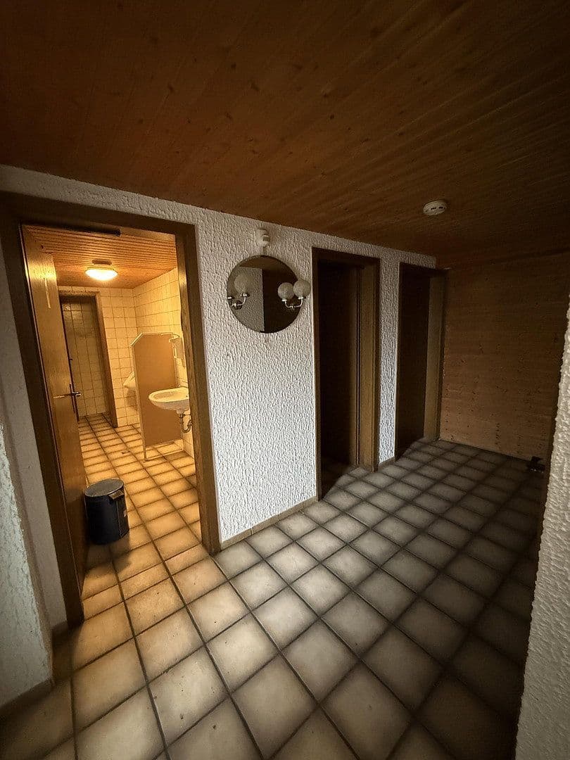 Prodej domu 250 m², pozemek 615 m², Rosenstraße 2, Schefflenz, Bádensko-Württembersko Prodej domu 250 m², pozemek 615 m², Rosenstraße 2, Schefflenz, Bádensko-Württembersko