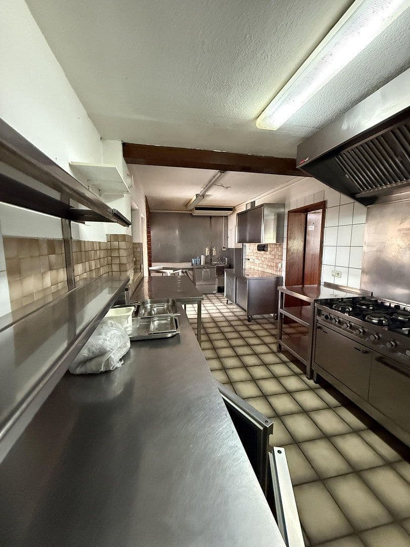 Prodej domu 250 m², pozemek 615 m², Rosenstraße 2, Schefflenz, Bádensko-Württembersko Prodej domu 250 m², pozemek 615 m², Rosenstraße 2, Schefflenz, Bádensko-Württembersko