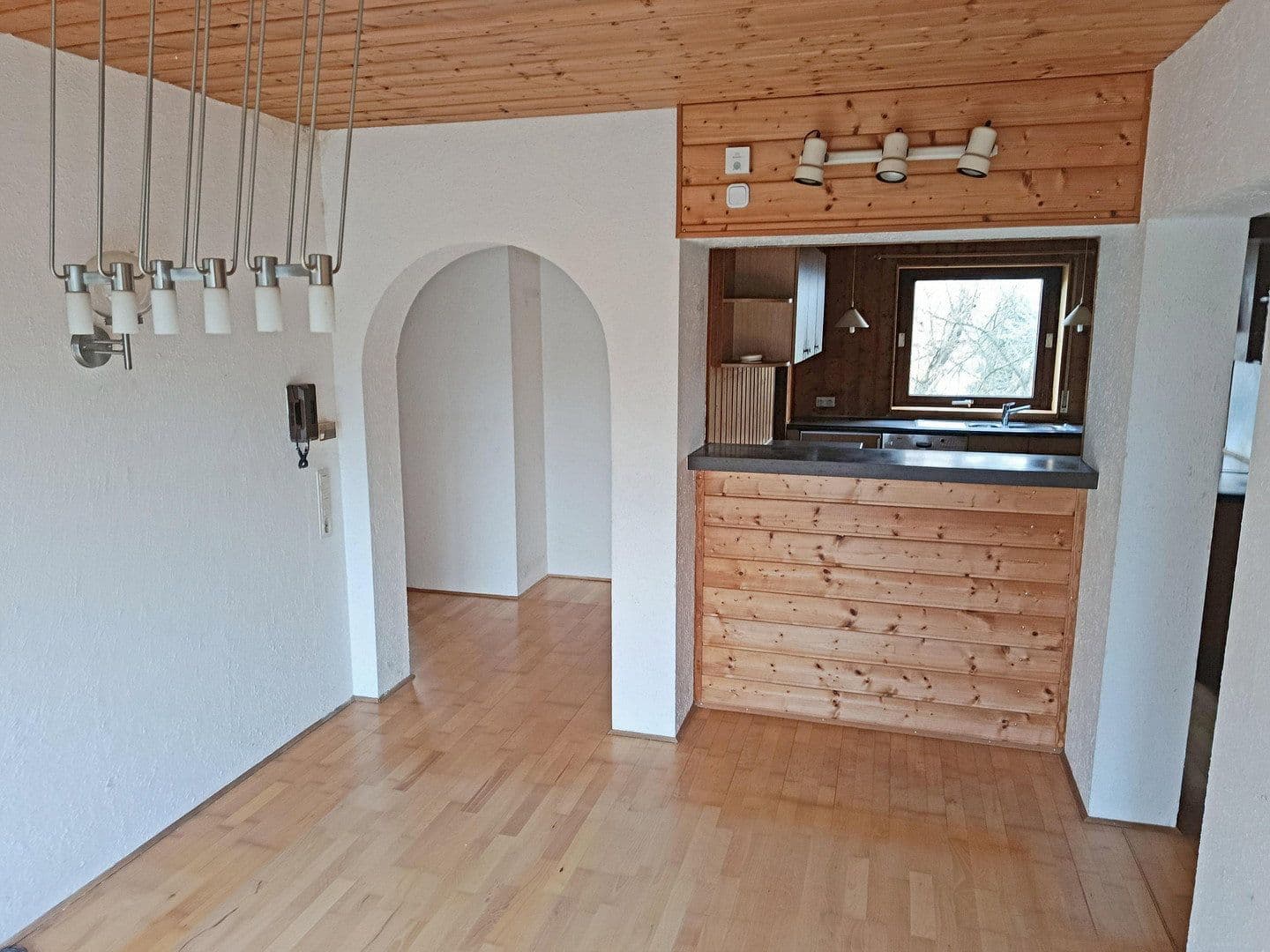 Prodej domu 235 m², pozemek 577 m², Reutlingen, Bádensko-Württembersko Prodej domu 235 m², pozemek 577 m², Reutlingen, Bádensko-Württembersko