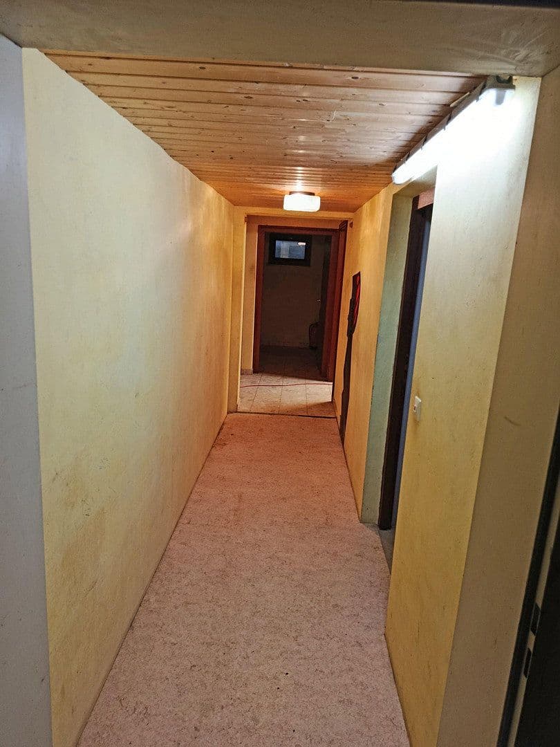Prodej domu 235 m², pozemek 577 m², Reutlingen, Bádensko-Württembersko Prodej domu 235 m², pozemek 577 m², Reutlingen, Bádensko-Württembersko