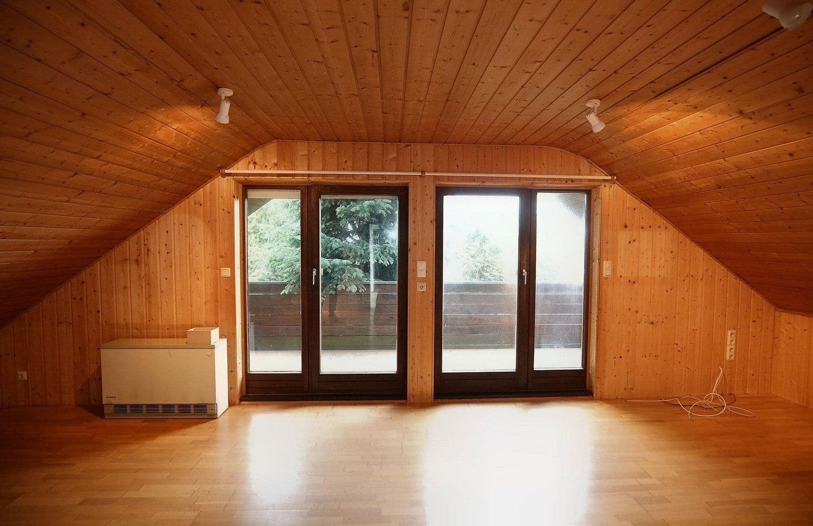 Prodej domu 235 m², pozemek 577 m², Reutlingen, Bádensko-Württembersko Prodej domu 235 m², pozemek 577 m², Reutlingen, Bádensko-Württembersko