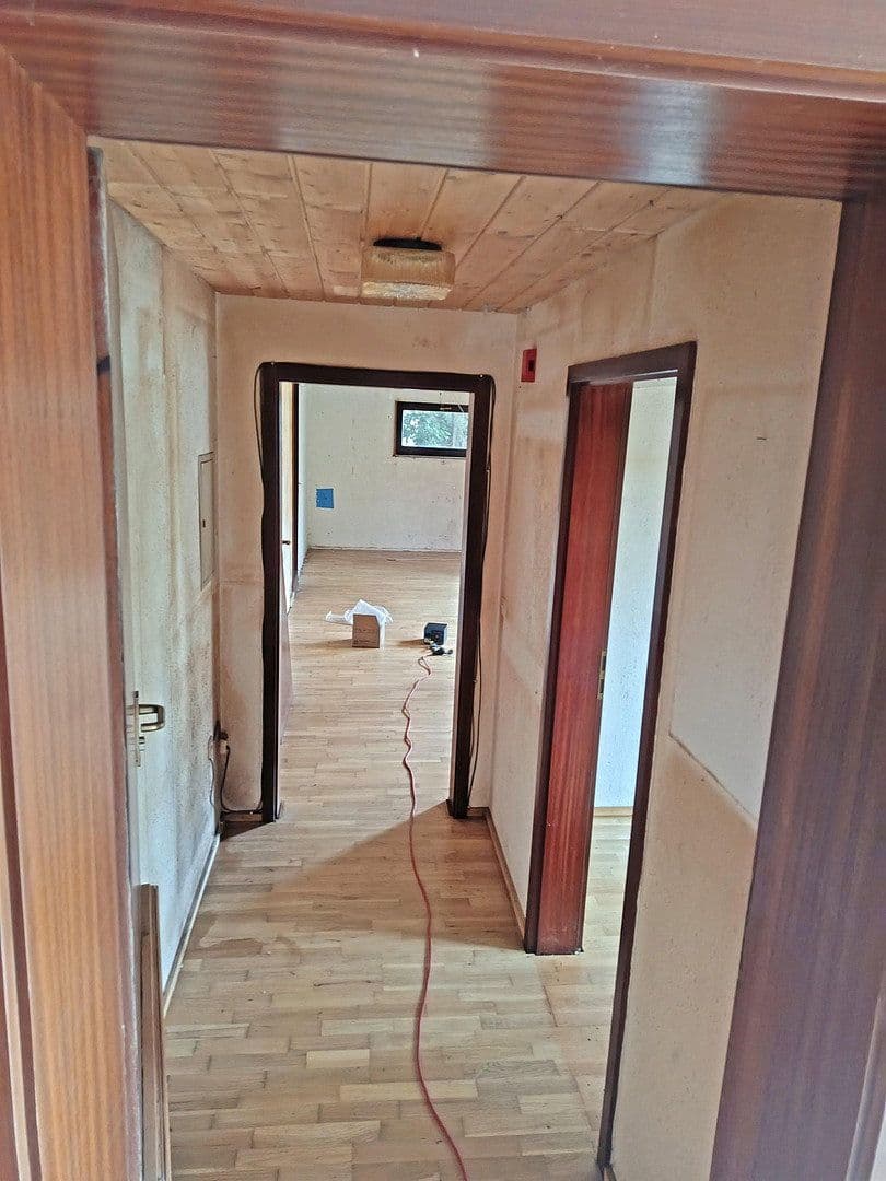 Prodej domu 235 m², pozemek 577 m², Reutlingen, Bádensko-Württembersko Prodej domu 235 m², pozemek 577 m², Reutlingen, Bádensko-Württembersko