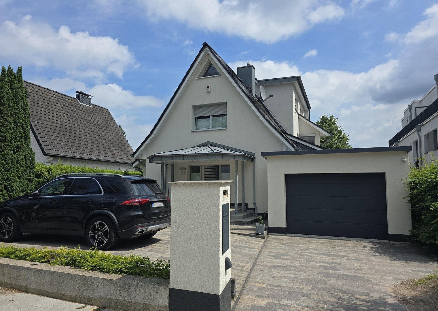 Prodej domu 250 m², pozemek 1.096 m², Berner Straße 52, Hamburg, Hamburg Prodej domu 250 m², pozemek 1.096 m², Berner Straße 52, Hamburg, Hamburg