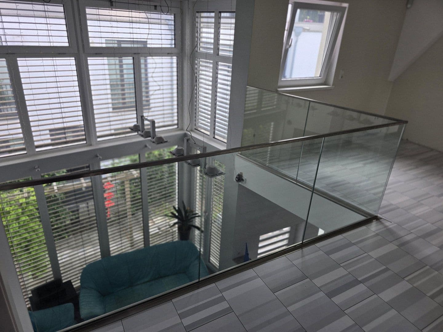 Prodej domu 250 m², pozemek 1.096 m², Berner Straße 52, Hamburg, Hamburg Prodej domu 250 m², pozemek 1.096 m², Berner Straße 52, Hamburg, Hamburg