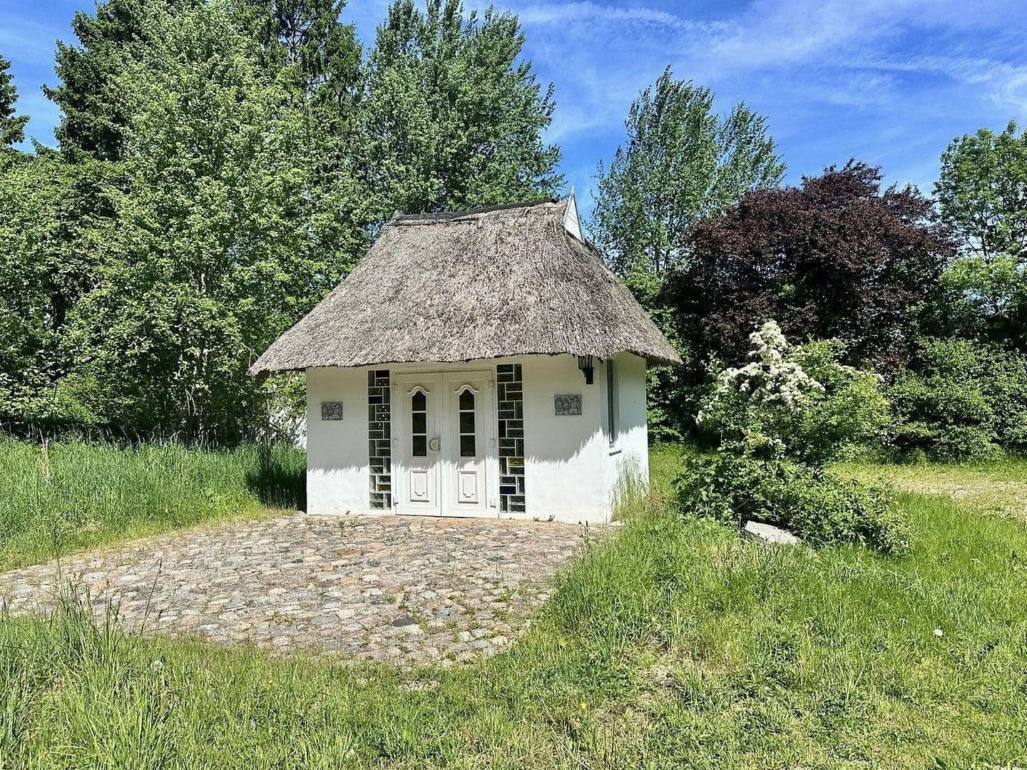 Prodej domu 169 m², pozemek 4.300 m², Vohrbek 2, Giekau, Šlesvicko-Holštýnsko Prodej domu 169 m², pozemek 4.300 m², Vohrbek 2, Giekau, Šlesvicko-Holštýnsko