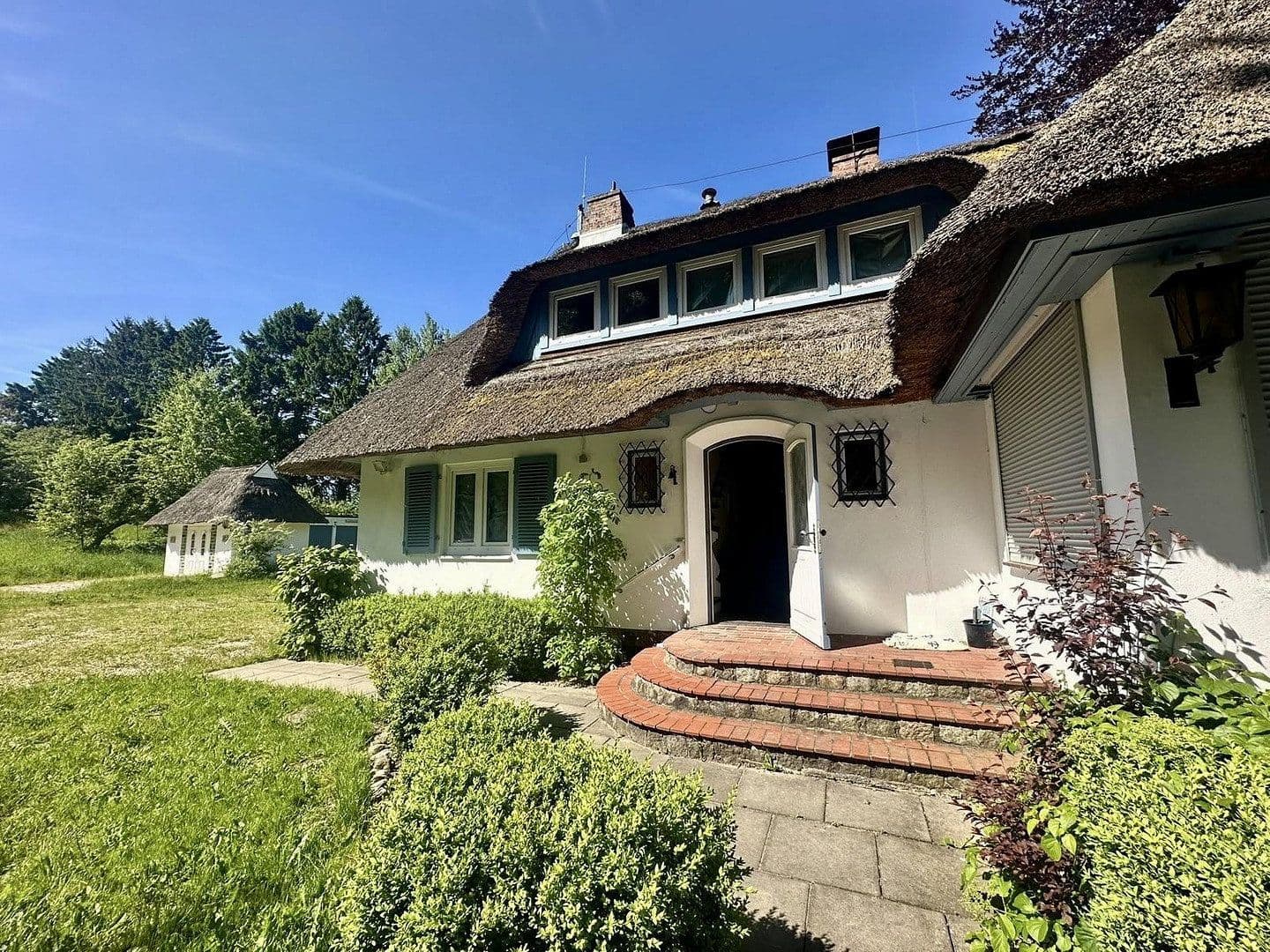 Prodej domu 169 m², pozemek 4.300 m², Vohrbek 2, Giekau, Šlesvicko-Holštýnsko Prodej domu 169 m², pozemek 4.300 m², Vohrbek 2, Giekau, Šlesvicko-Holštýnsko