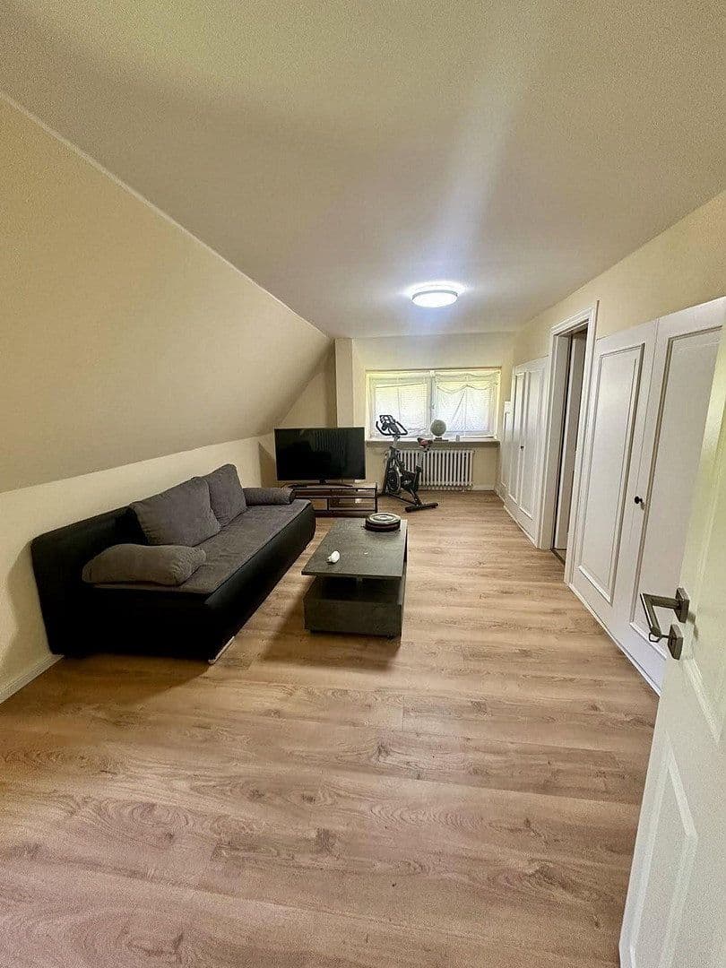 Prodej domu 169 m², pozemek 4.300 m², Vohrbek 2, Giekau, Šlesvicko-Holštýnsko Prodej domu 169 m², pozemek 4.300 m², Vohrbek 2, Giekau, Šlesvicko-Holštýnsko
