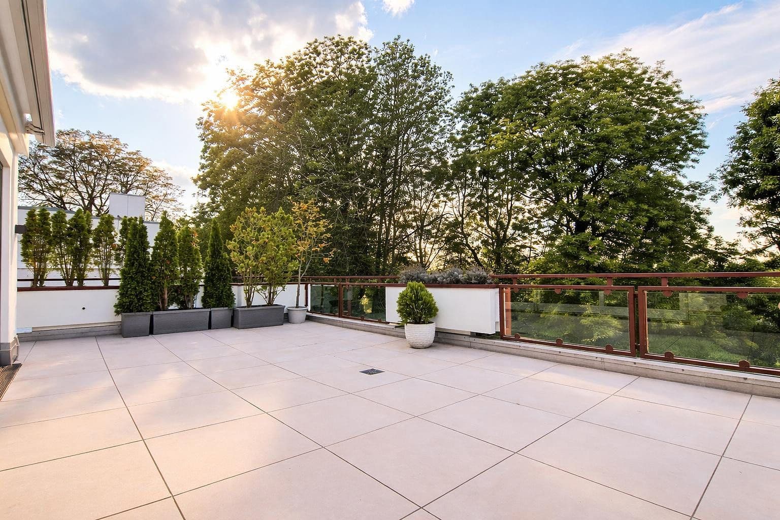 Pronájem bytu 4+1 162 m², München, Bavorsko Pronájem bytu 4+1 162 m², München, Bavorsko