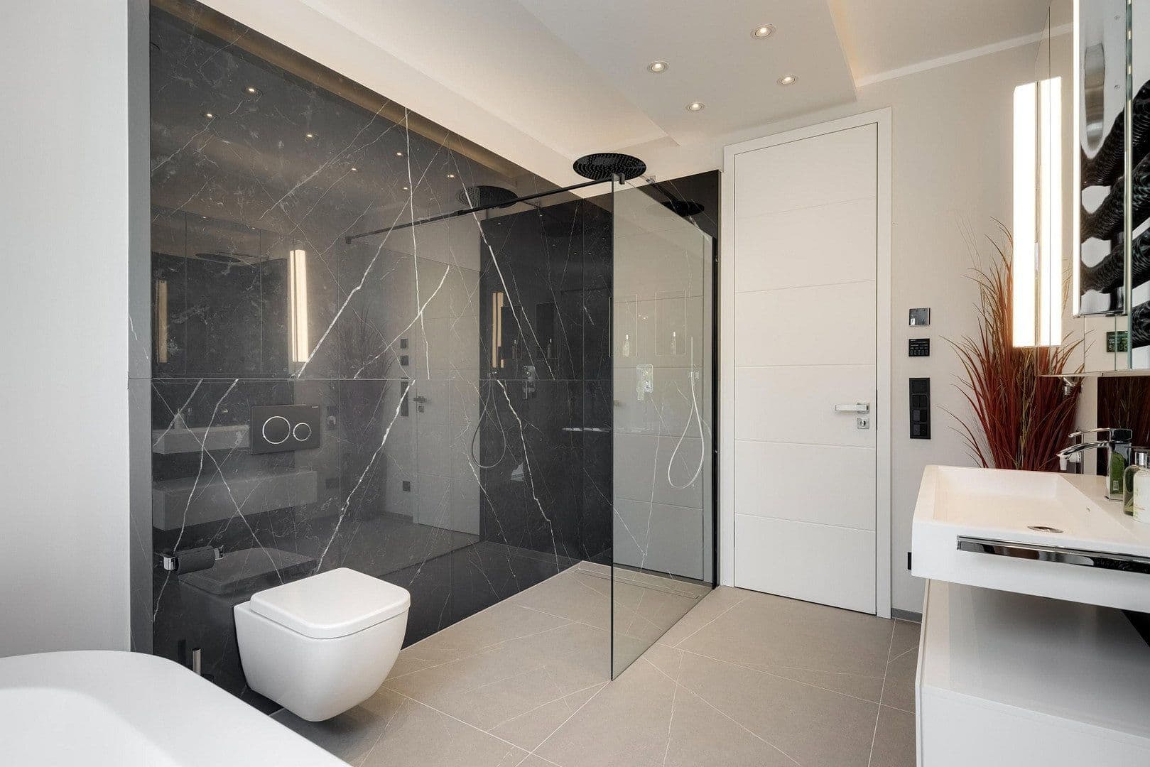 Pronájem bytu 4+1 162 m², München, Bavorsko Pronájem bytu 4+1 162 m², München, Bavorsko