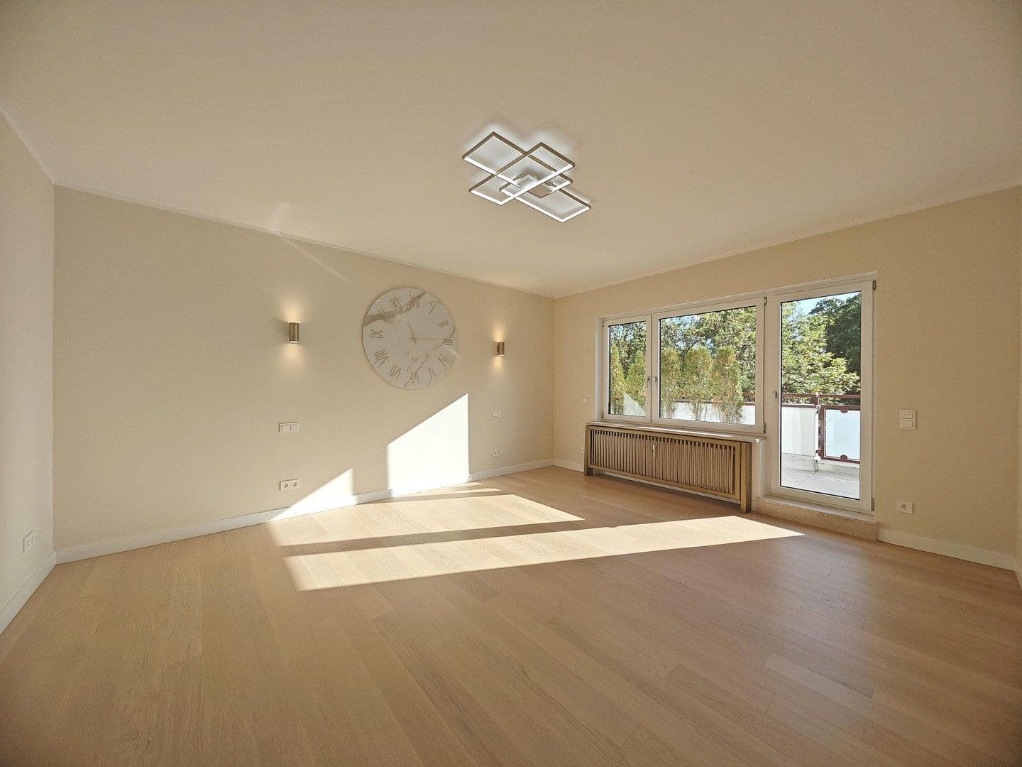 Pronájem bytu 4+1 162 m², München, Bavorsko Pronájem bytu 4+1 162 m², München, Bavorsko