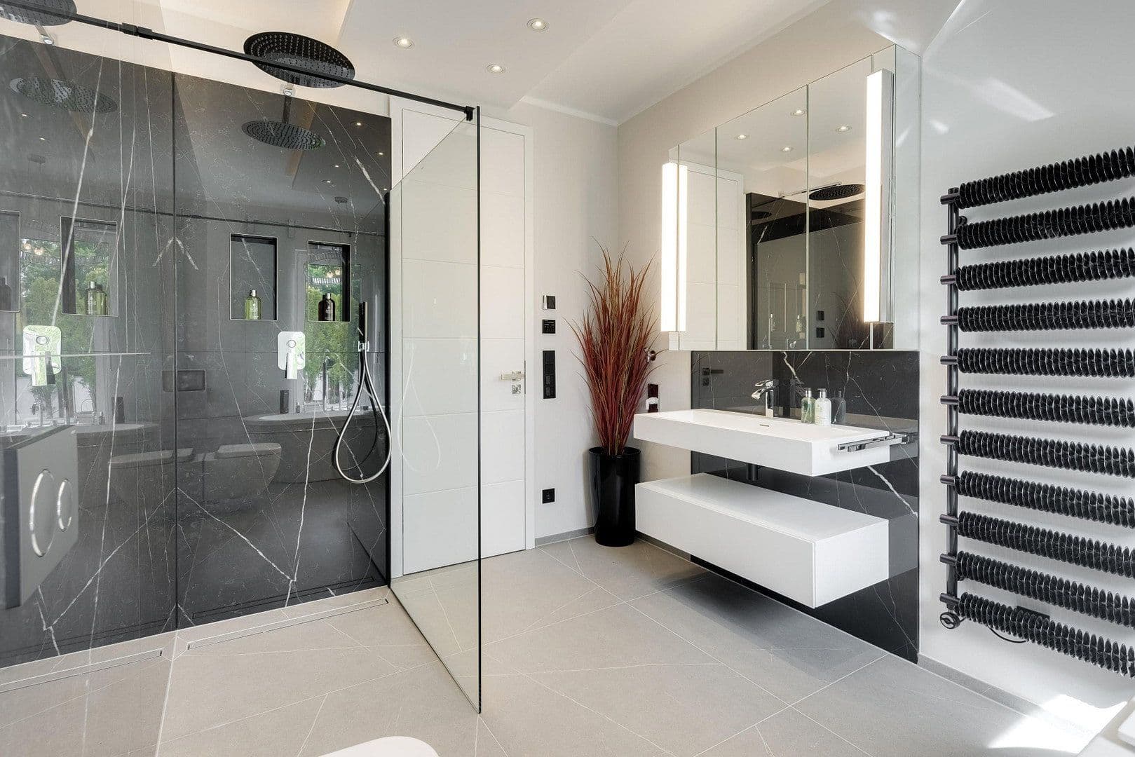 Pronájem bytu 4+1 162 m², München, Bavorsko Pronájem bytu 4+1 162 m², München, Bavorsko
