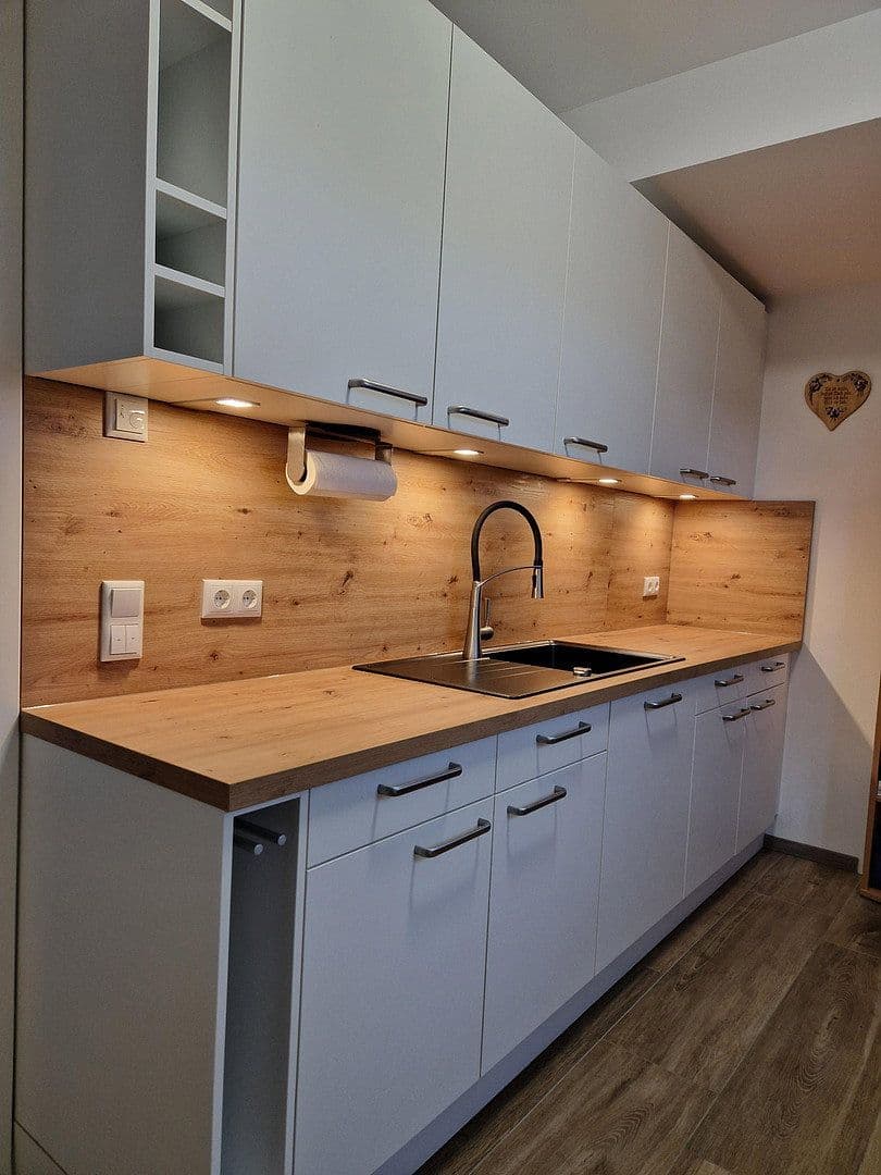 Prodej domu 186 m², pozemek 1.534 m², Sonnenleite 2, Gerach, Bavorsko Prodej domu 186 m², pozemek 1.534 m², Sonnenleite 2, Gerach, Bavorsko