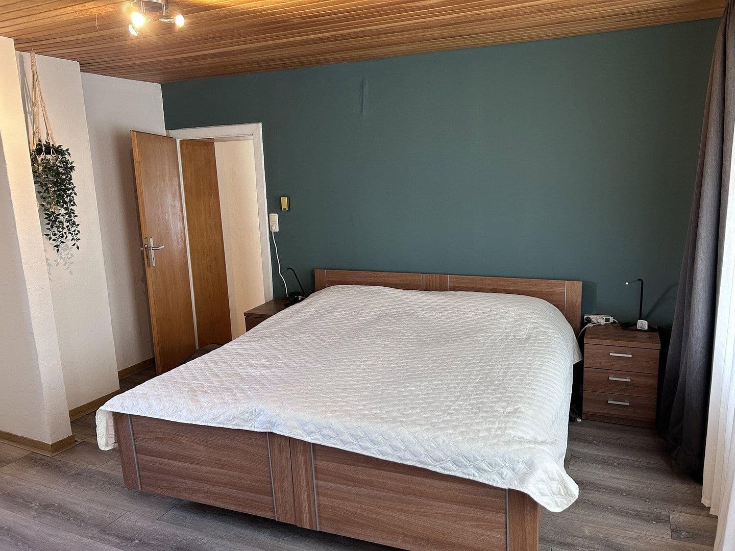 Prodej bytu 6+1 133 m², Zellerstrasse 70, Senheim, Porýní-Falc Prodej bytu 6+1 133 m², Zellerstrasse 70, Senheim, Porýní-Falc