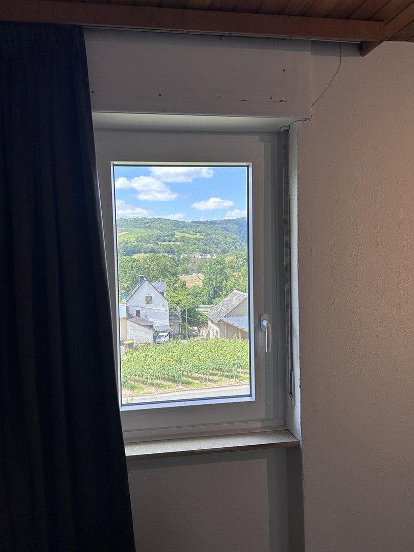 Prodej bytu 6+1 133 m², Zellerstrasse 70, Senheim, Porýní-Falc Prodej bytu 6+1 133 m², Zellerstrasse 70, Senheim, Porýní-Falc