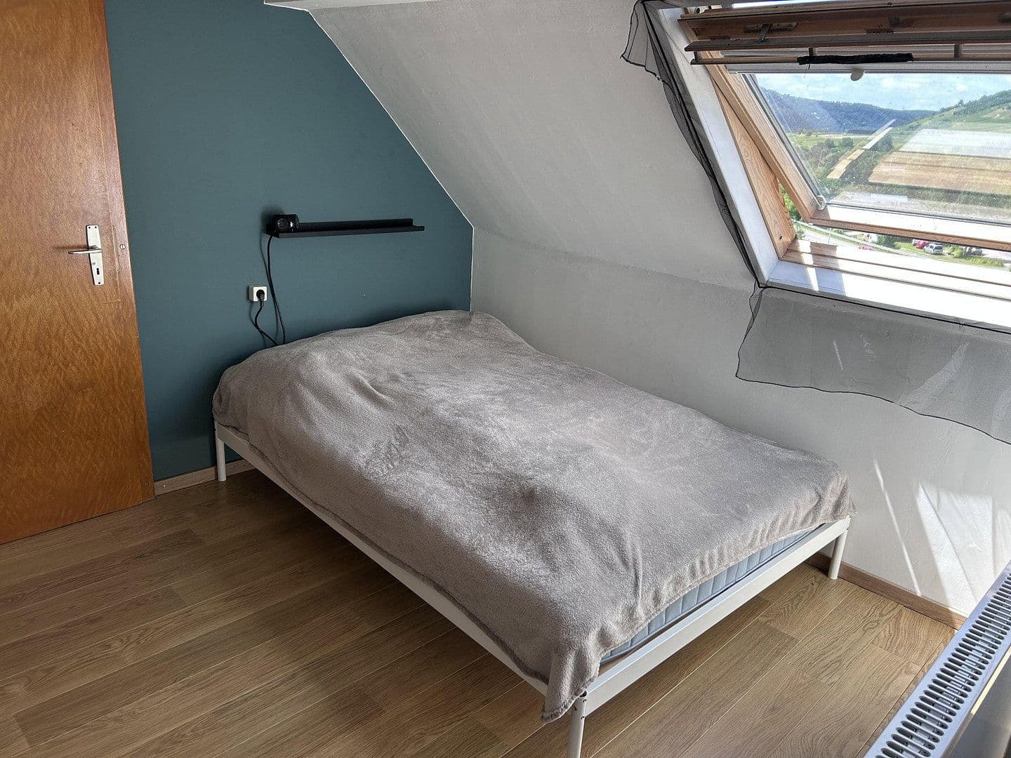 Prodej bytu 6+1 133 m², Zellerstrasse 70, Senheim, Porýní-Falc Prodej bytu 6+1 133 m², Zellerstrasse 70, Senheim, Porýní-Falc