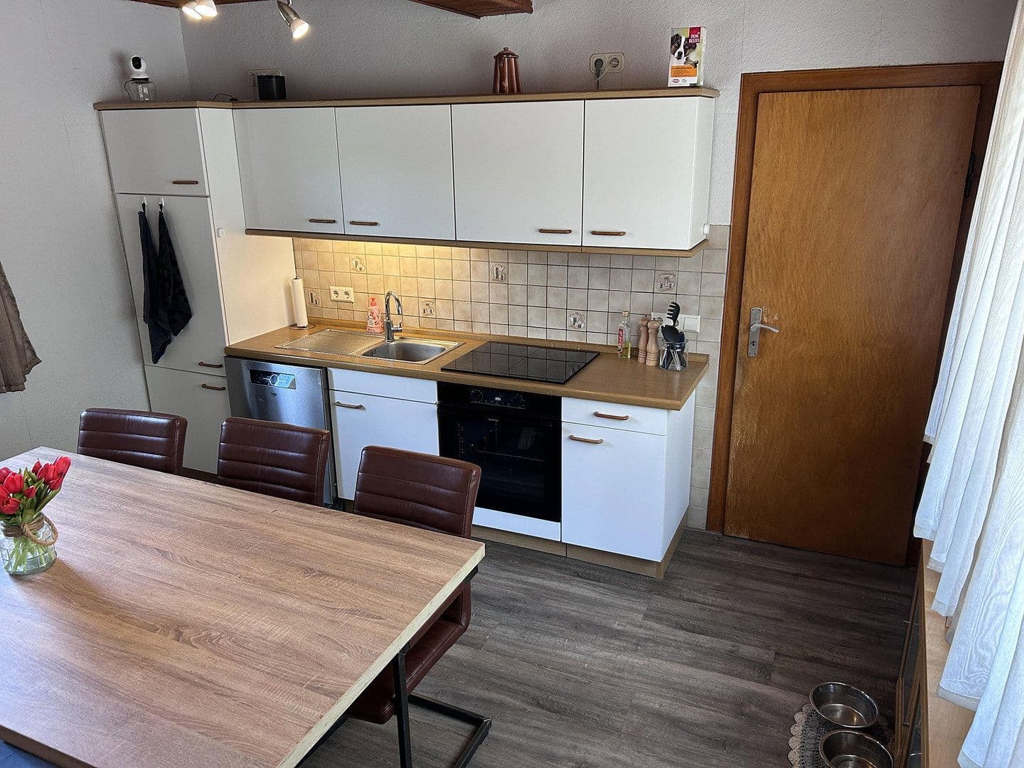 Prodej bytu 6+1 133 m², Zellerstrasse 70, Senheim, Porýní-Falc Prodej bytu 6+1 133 m², Zellerstrasse 70, Senheim, Porýní-Falc