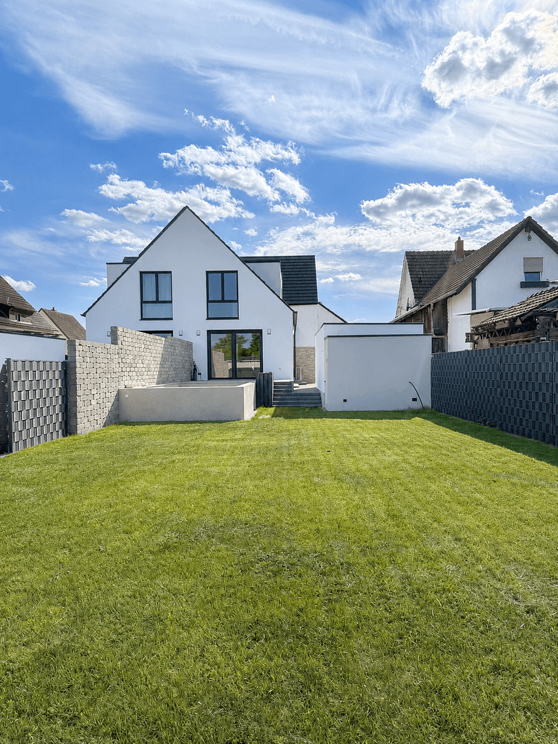 Prodej domu 154 m², pozemek 542 m², Haßloch, Porýní-Falc Prodej domu 154 m², pozemek 542 m², Haßloch, Porýní-Falc