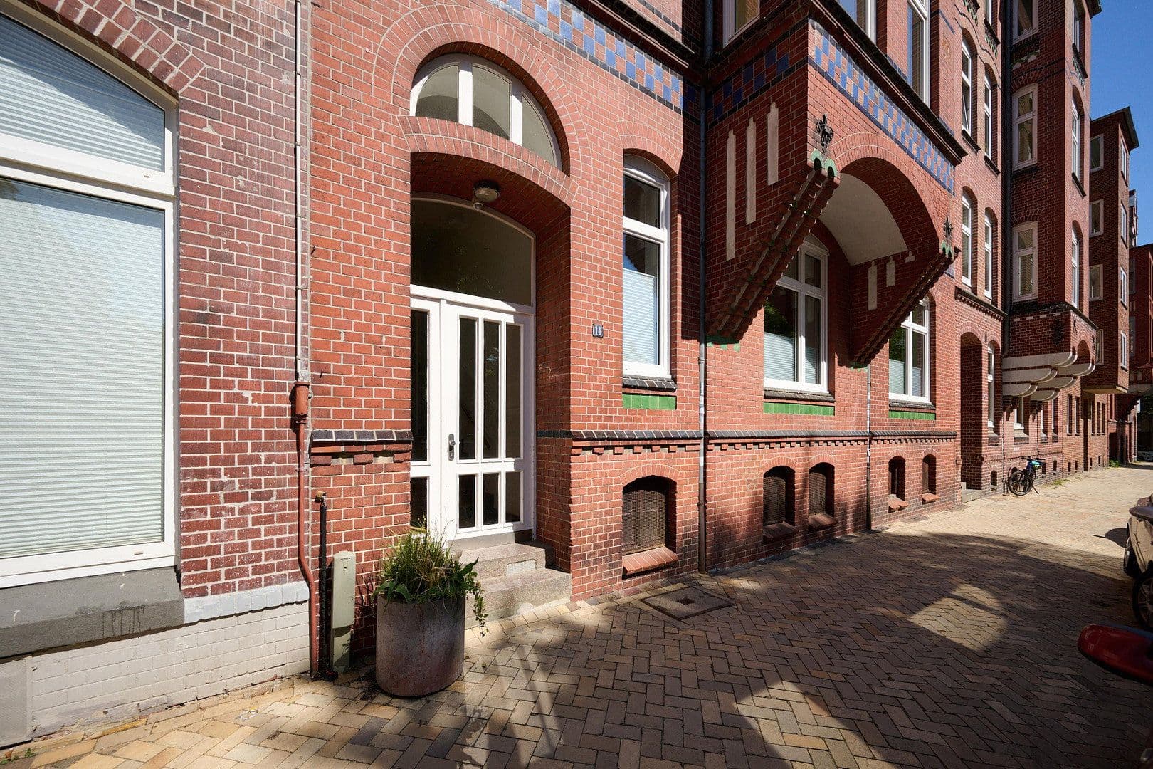 Prodej bytu 3+kk 127 m², Adolfplatz 14, Kiel, Šlesvicko-Holštýnsko Prodej bytu 3+kk 127 m², Adolfplatz 14, Kiel, Šlesvicko-Holštýnsko