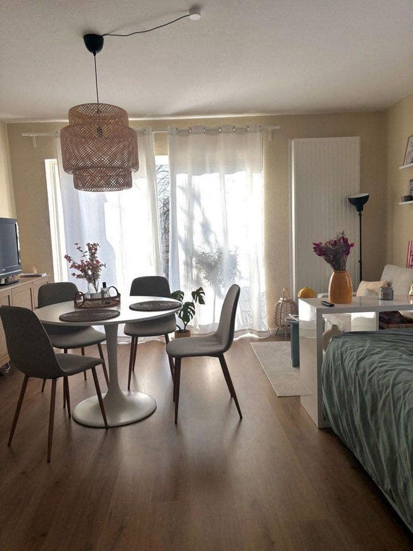 Pronájem bytu 1+1 35 m², Behnsenstraße 20, Hannover, Dolní Sasko Pronájem bytu 1+1 35 m², Behnsenstraße 20, Hannover, Dolní Sasko