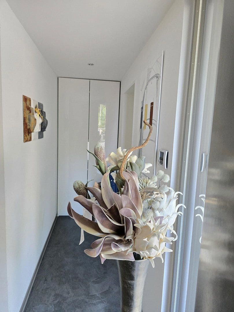 Prodej domu 170 m², pozemek 468 m², Niefern-Öschelbronn, Bádensko-Württembersko Prodej domu 170 m², pozemek 468 m², Niefern-Öschelbronn, Bádensko-Württembersko