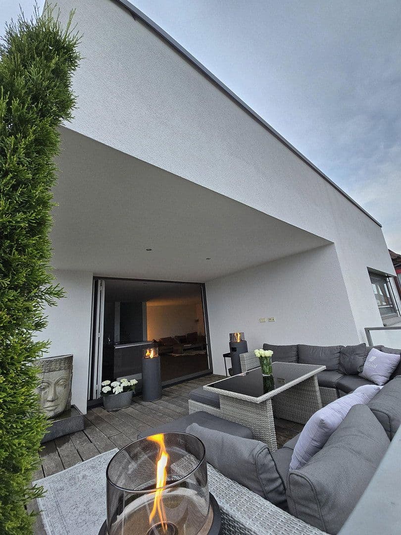 Prodej domu 170 m², pozemek 468 m², Niefern-Öschelbronn, Bádensko-Württembersko Prodej domu 170 m², pozemek 468 m², Niefern-Öschelbronn, Bádensko-Württembersko