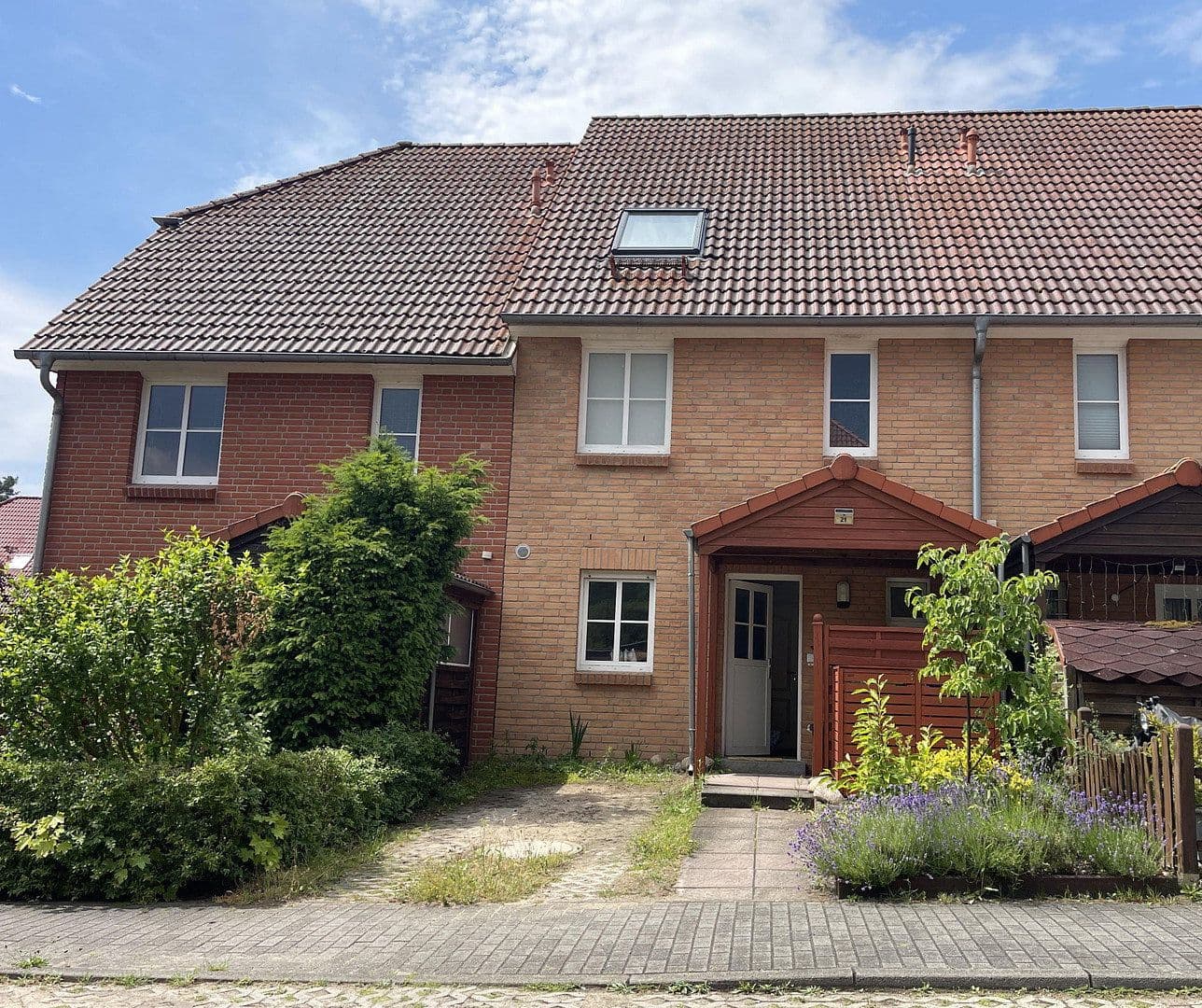 Prodej domu 120 m², pozemek 154 m², Schulzendorf, Braniborsko Prodej domu 120 m², pozemek 154 m², Schulzendorf, Braniborsko