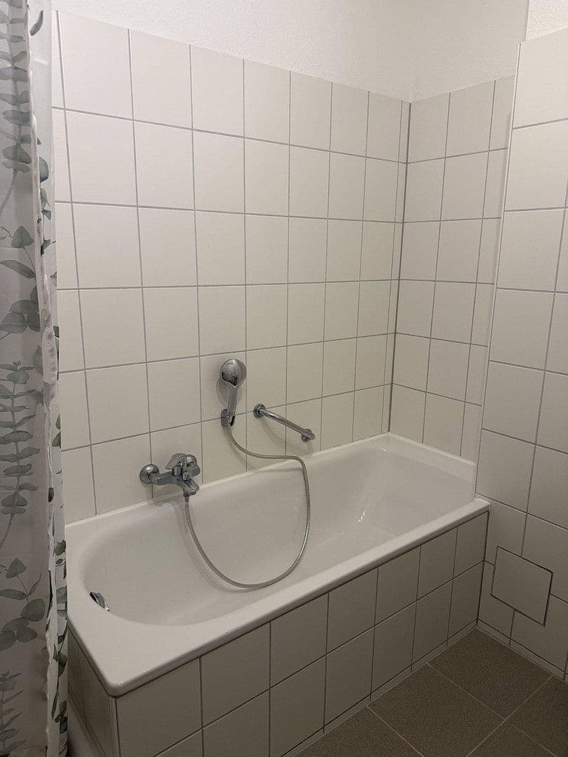 Pronájem bytu 3+1 84 m², Furtwangen im Schwarzwald, Bádensko-Württembersko Pronájem bytu 3+1 84 m², Furtwangen im Schwarzwald, Bádensko-Württembersko