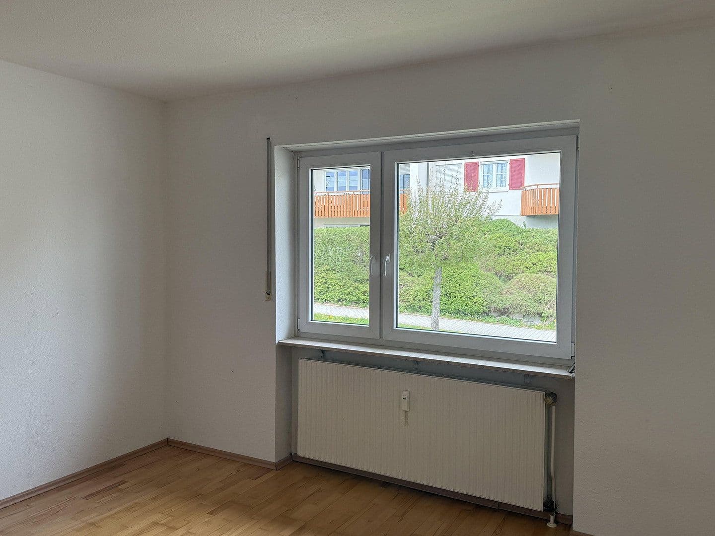 Pronájem bytu 3+1 84 m², Furtwangen im Schwarzwald, Bádensko-Württembersko Pronájem bytu 3+1 84 m², Furtwangen im Schwarzwald, Bádensko-Württembersko