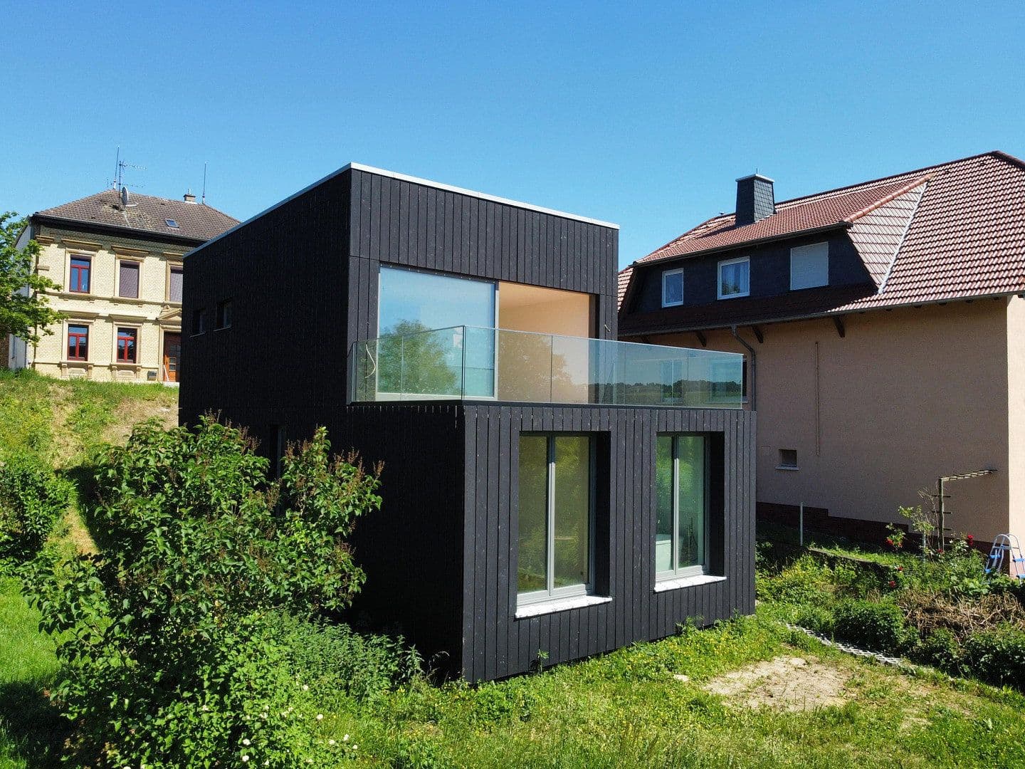 Prodej domu 136 m², pozemek 417 m², Gau-Weinheimer-Straße 3, Wolfsheim, Porýní-Falc Prodej domu 136 m², pozemek 417 m², Gau-Weinheimer-Straße 3, Wolfsheim, Porýní-Falc