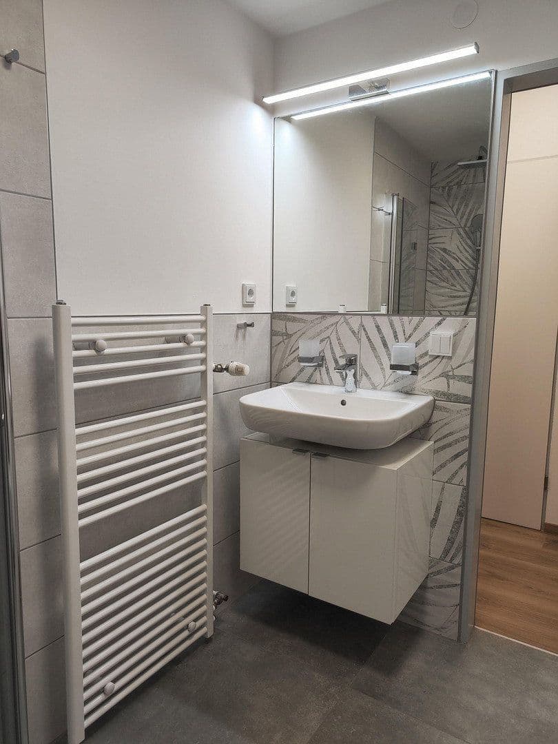 Pronájem bytu 1+1 27 m², Wernerwerkstraße 3, Regensburg, Bavorsko Pronájem bytu 1+1 27 m², Wernerwerkstraße 3, Regensburg, Bavorsko