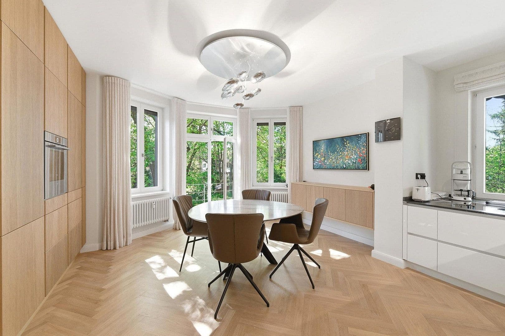 Prodej bytu 5+kk 252 m², Berlin, Berlín Prodej bytu 5+kk 252 m², Berlin, Berlín