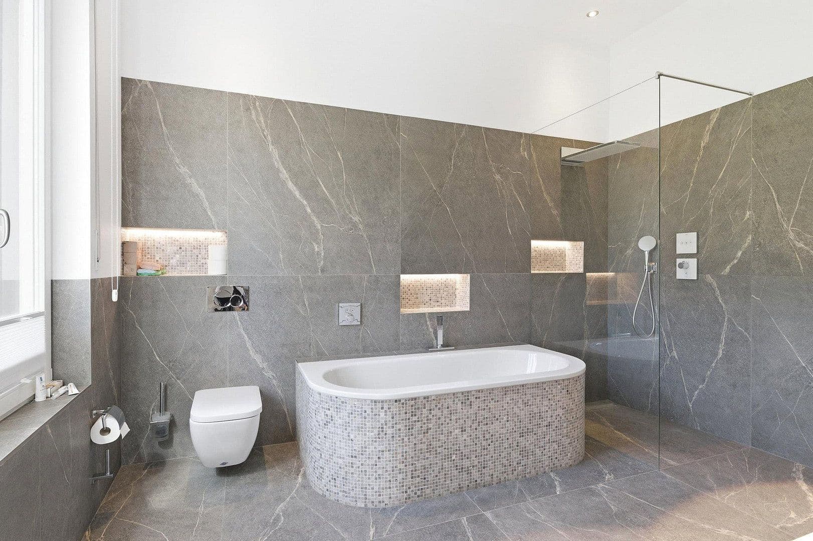 Prodej bytu 5+kk 252 m², Berlin, Berlín Prodej bytu 5+kk 252 m², Berlin, Berlín