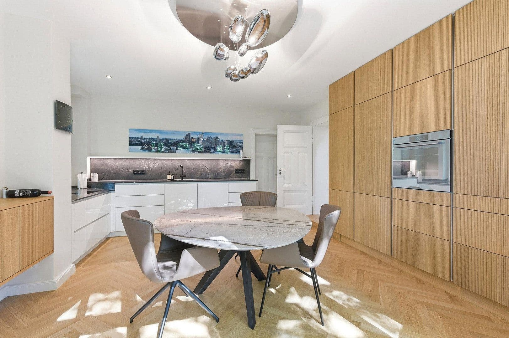 Prodej bytu 5+kk 252 m², Berlin, Berlín Prodej bytu 5+kk 252 m², Berlin, Berlín