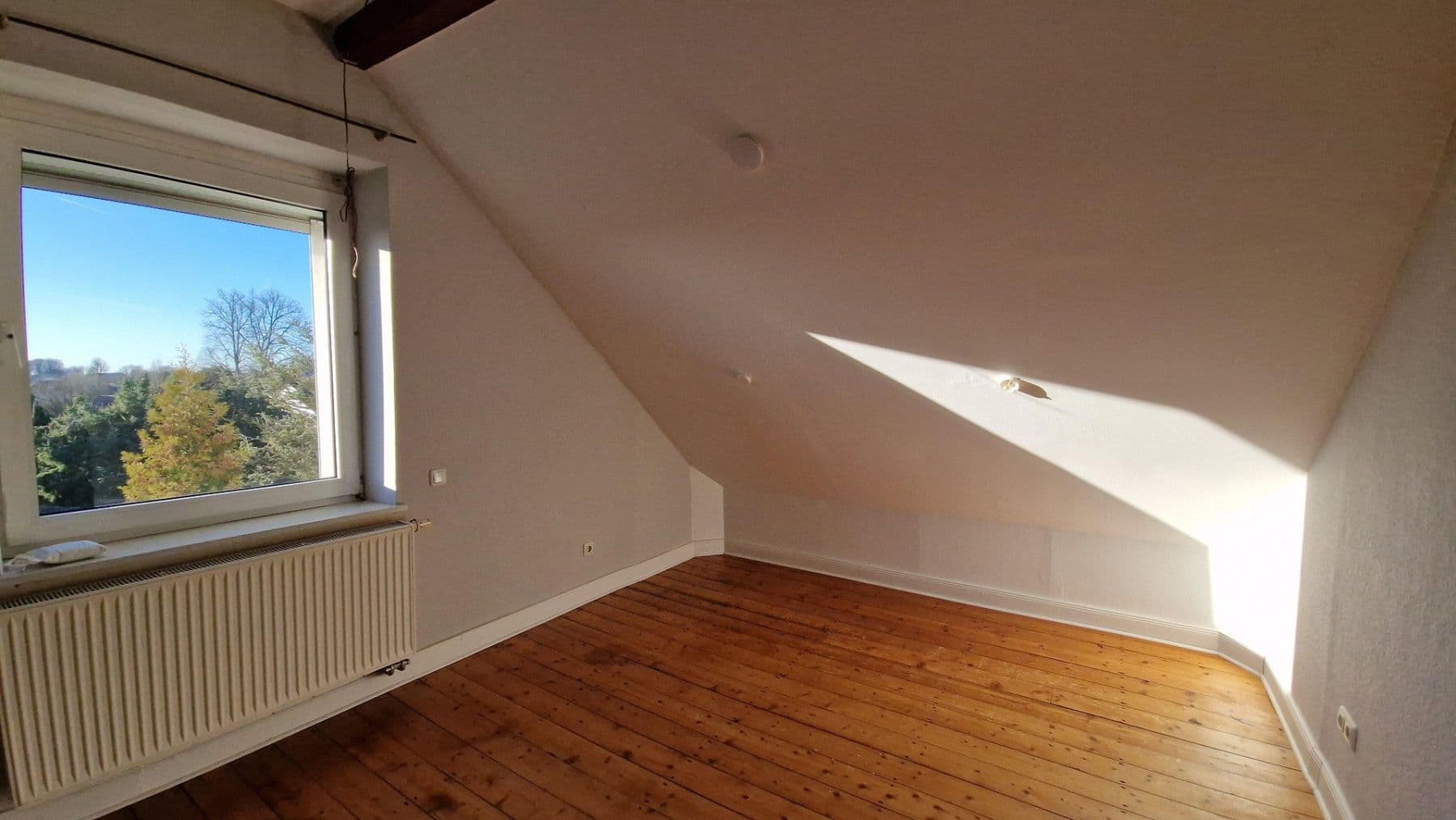 Prodej bytu 6+1 163 m², Radevormwald, Severní Porýní-Vestfálsko Prodej bytu 6+1 163 m², Radevormwald, Severní Porýní-Vestfálsko