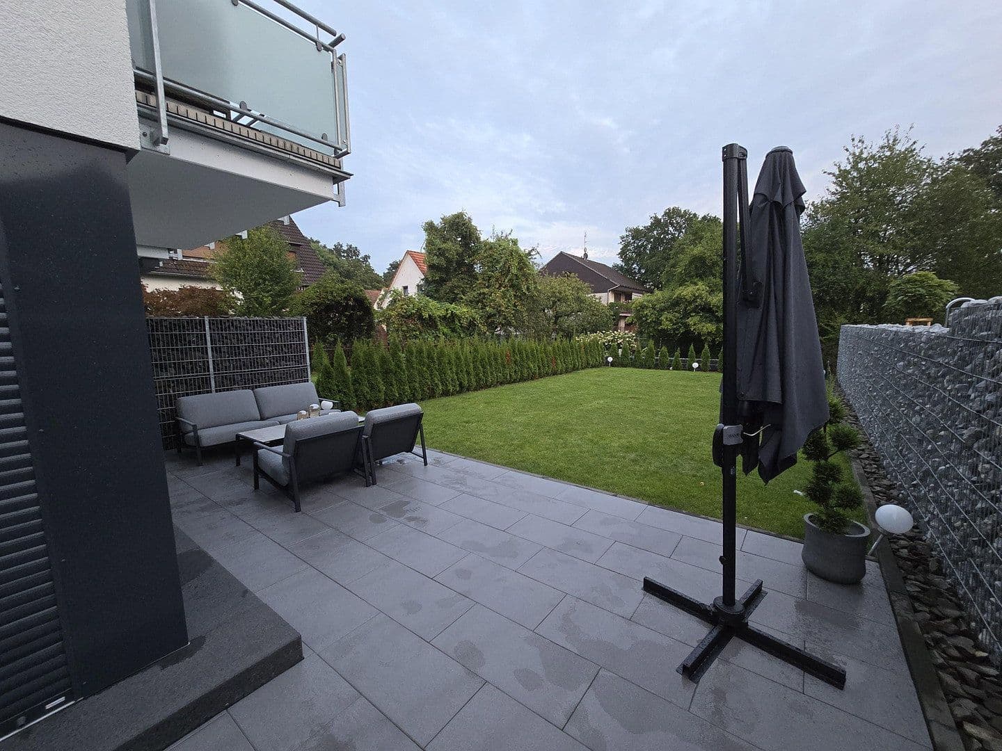 Pronájem domu 135 m², pozemek 350 m², Bergisch Gladbach, Severní Porýní-Vestfálsko Pronájem domu 135 m², pozemek 350 m², Bergisch Gladbach, Severní Porýní-Vestfálsko