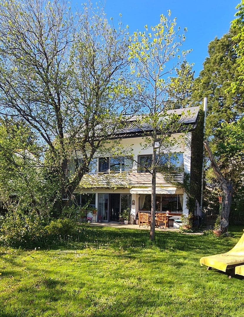 Prodej domu 240 m², pozemek 1.045 m², Neuried, Bavorsko Prodej domu 240 m², pozemek 1.045 m², Neuried, Bavorsko