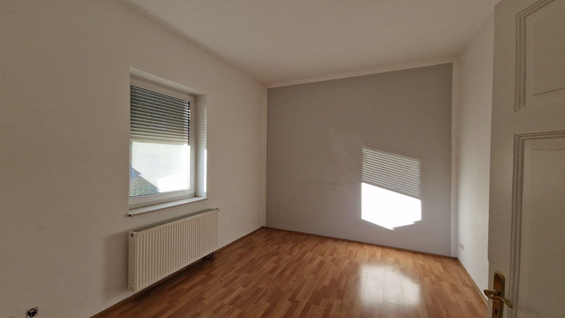Prodej bytu 3+kk 97 m², Radevormwald, Severní Porýní-Vestfálsko Prodej bytu 3+kk 97 m², Radevormwald, Severní Porýní-Vestfálsko