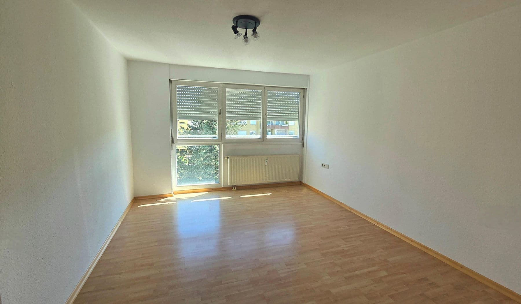 Prodej bytu 3+kk 80 m², Sindelfingen, Bádensko-Württembersko Prodej bytu 3+kk 80 m², Sindelfingen, Bádensko-Württembersko