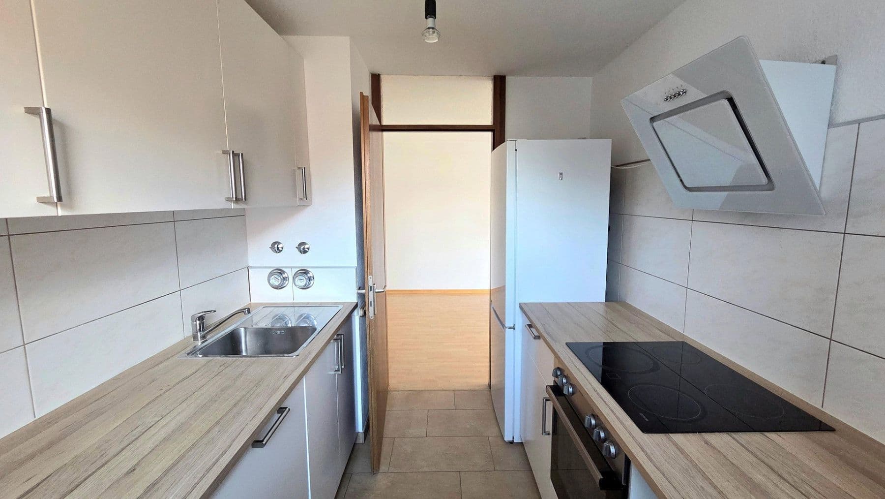 Prodej bytu 3+kk 80 m², Sindelfingen, Bádensko-Württembersko Prodej bytu 3+kk 80 m², Sindelfingen, Bádensko-Württembersko